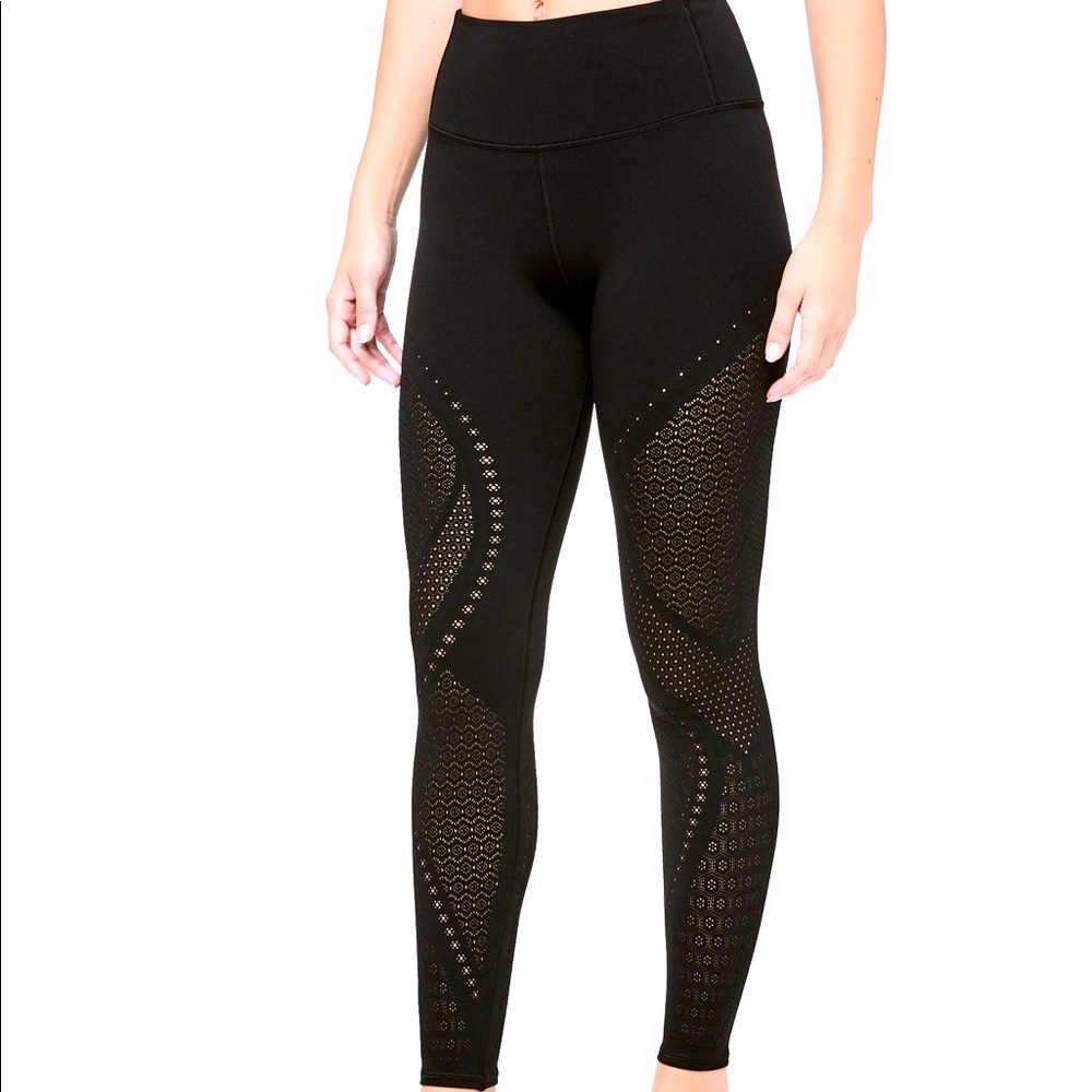 Lululemon Reveal Tight